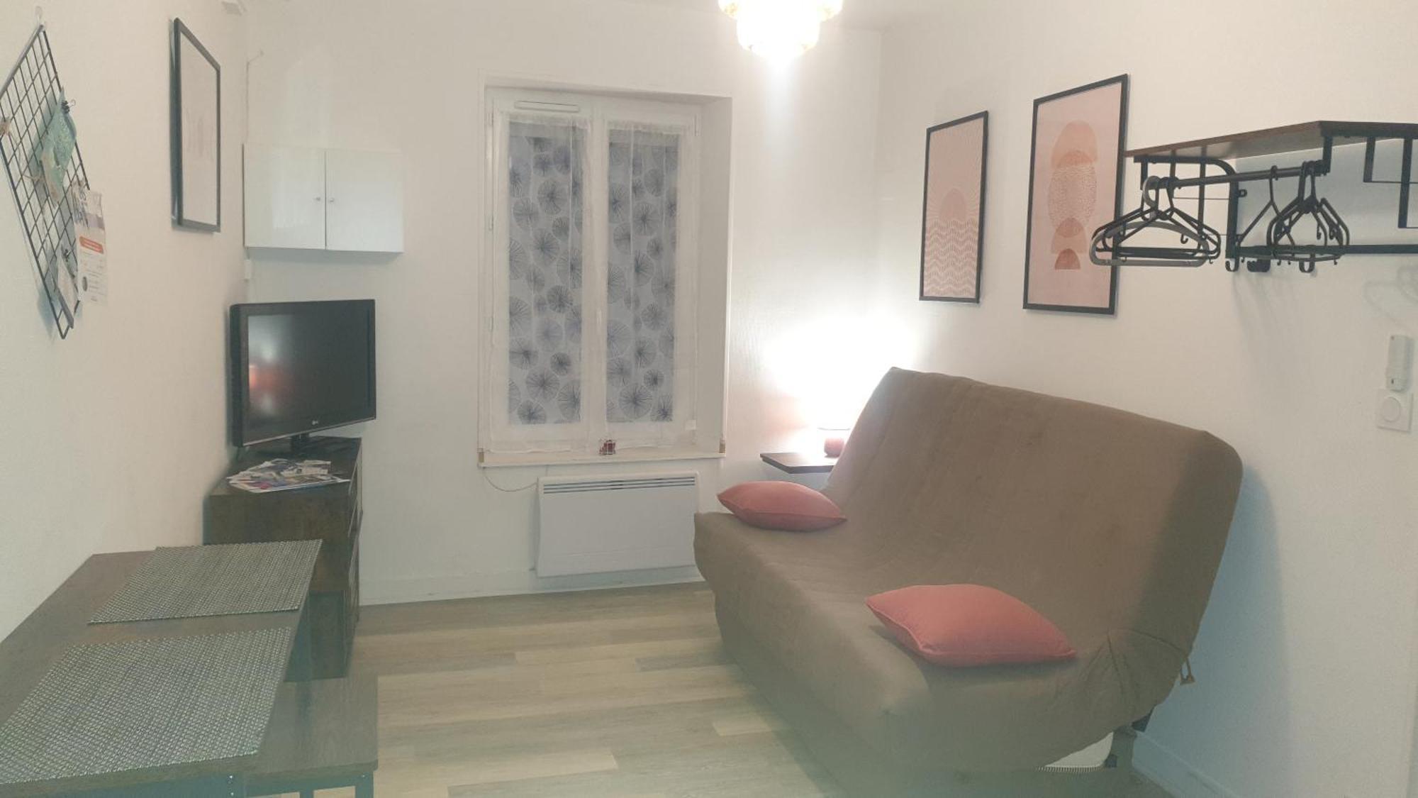 Studio Meuble Et Equipe Ingre المظهر الخارجي الصورة